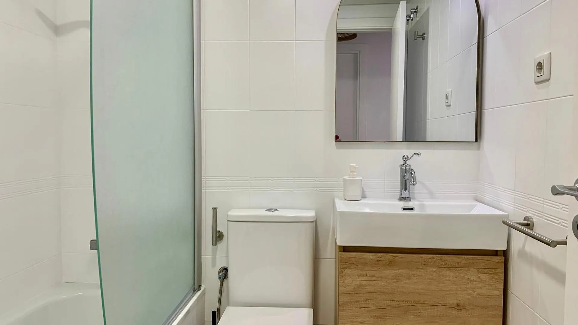 Dolce Terrassa 25 Min Barcelona And Beach Spain