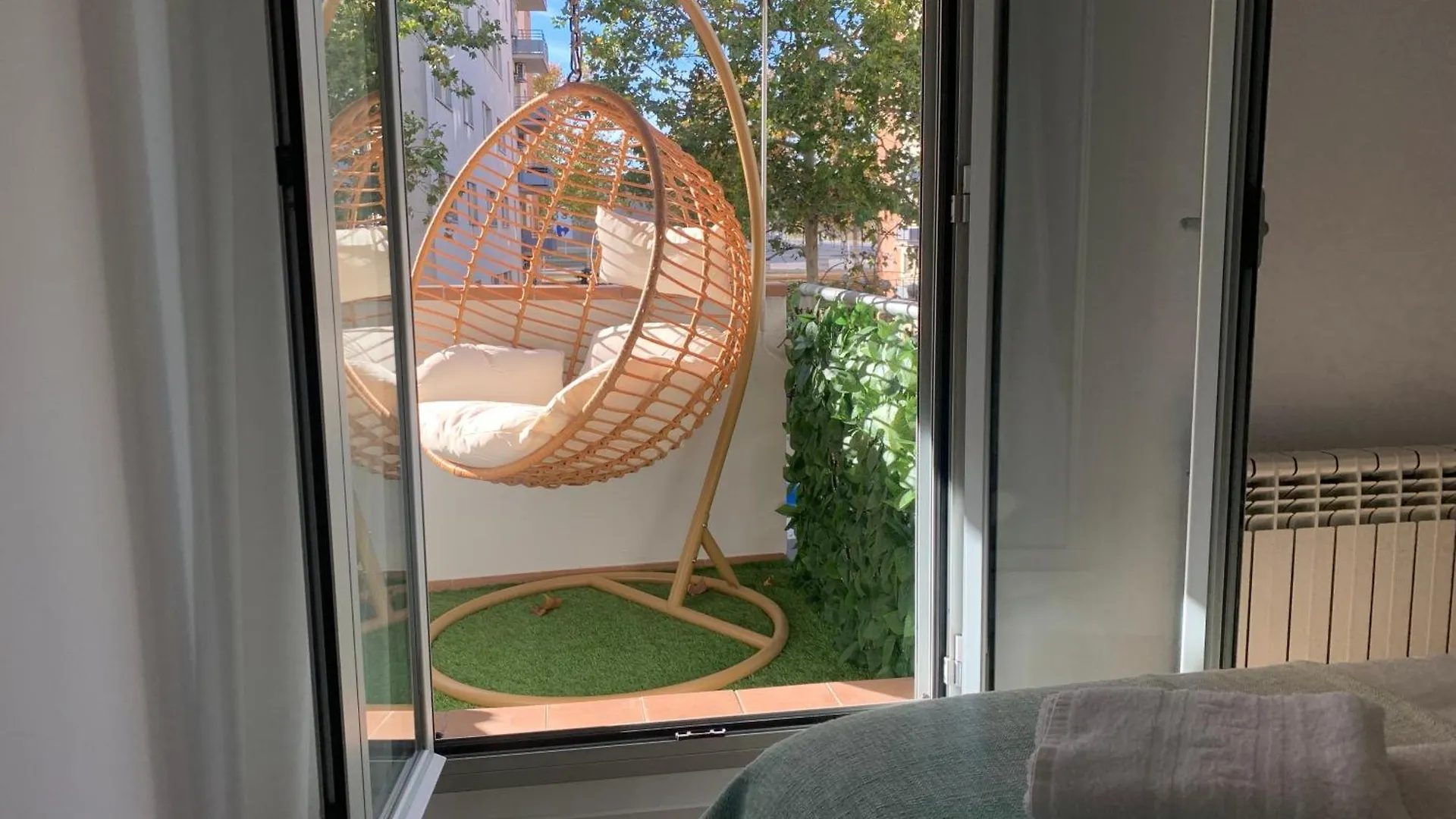 아파트 Dolce Terrassa 25 Min Barcelona And Beach